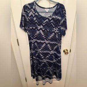 Like new Carly dress size large